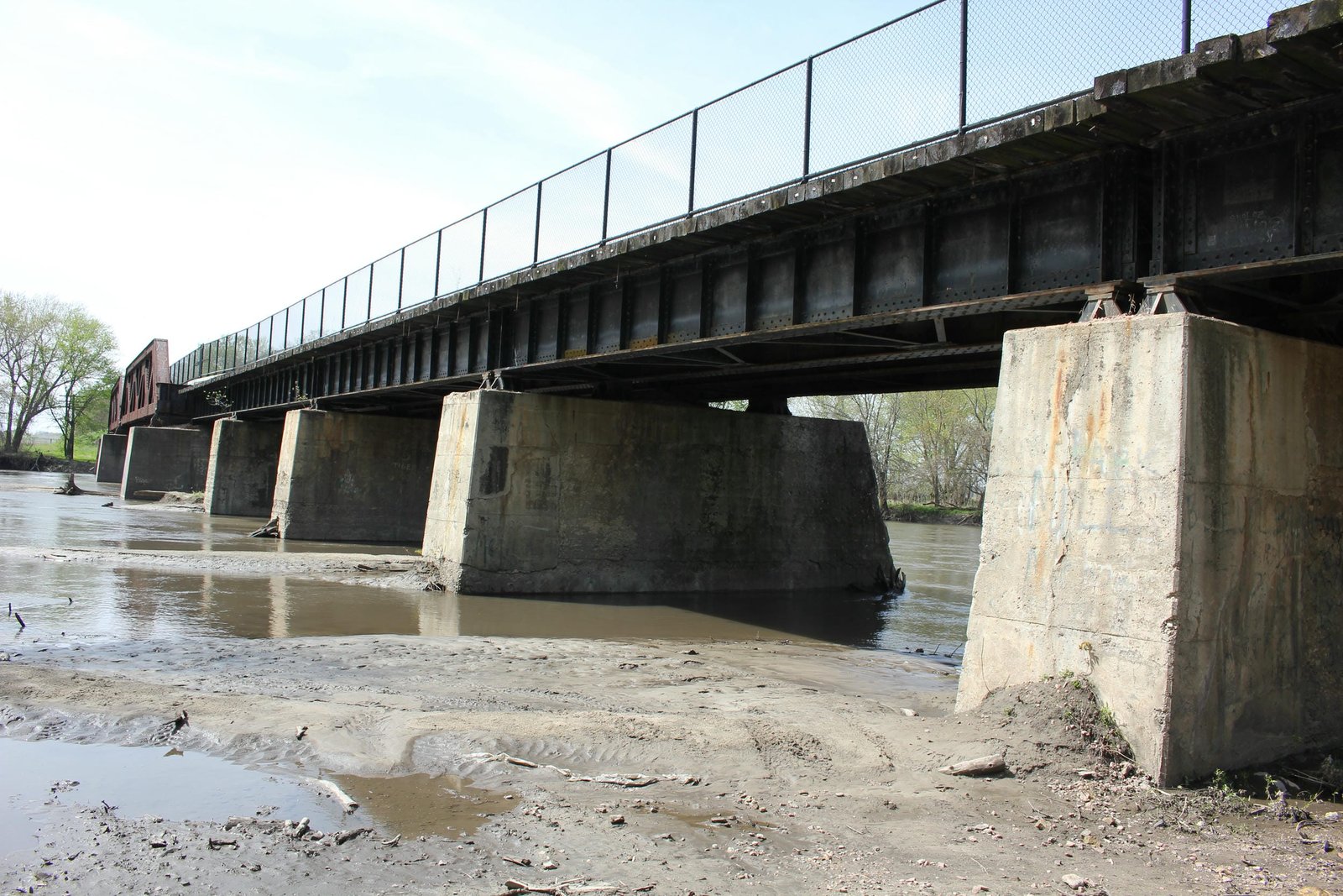 East approach girder spans